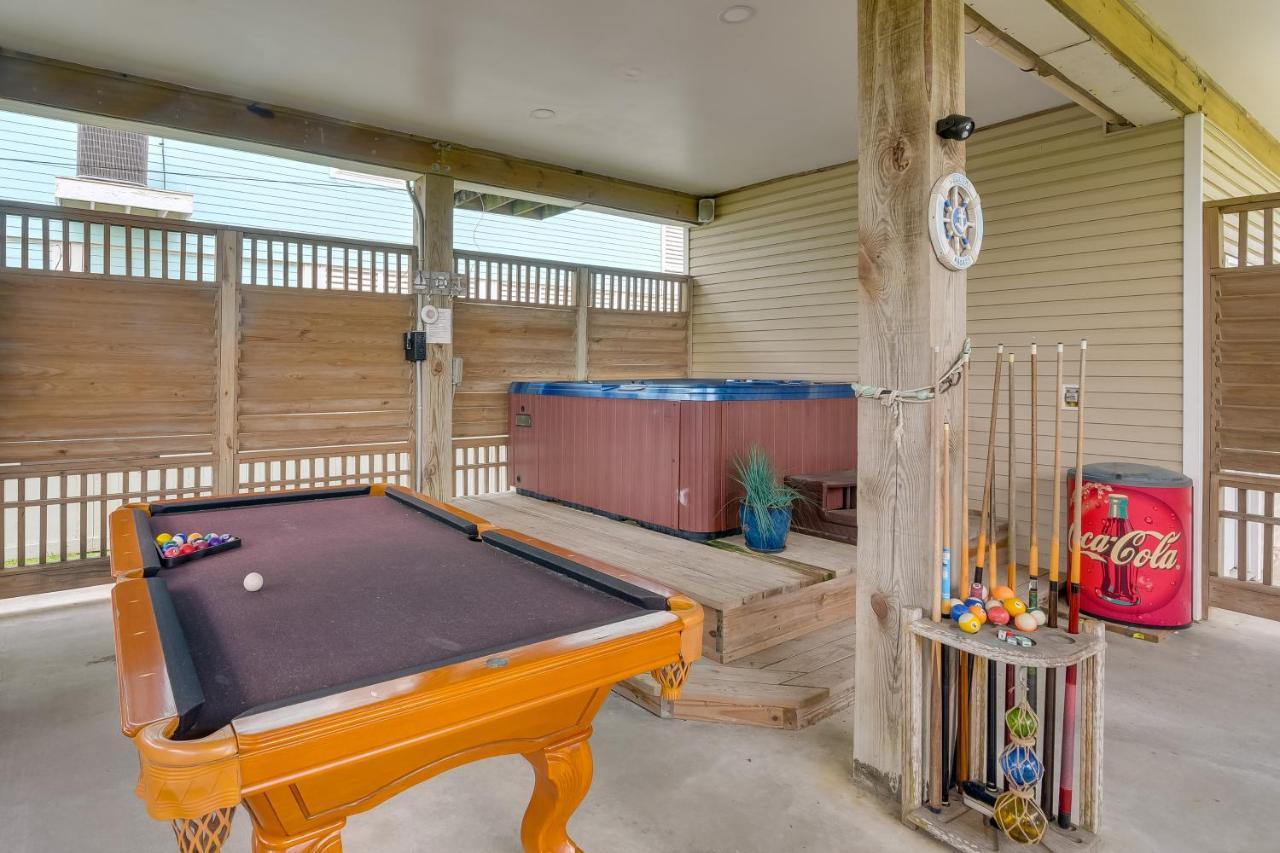 Galveston Escape With Entertainment Patio And Deck! Villa Eksteriør bilde